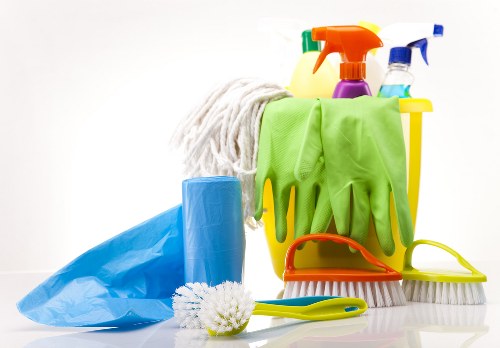 Local sofa cleaning and deodorizing for home furniture